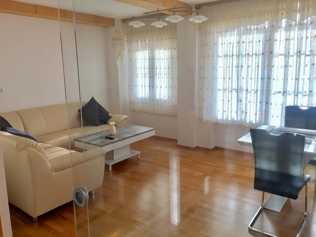 Ferienwohnung Cai 프론텐 외부 사진