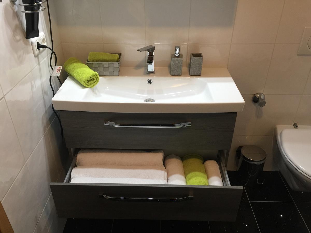 Ferienwohnung Cai 프론텐 외부 사진